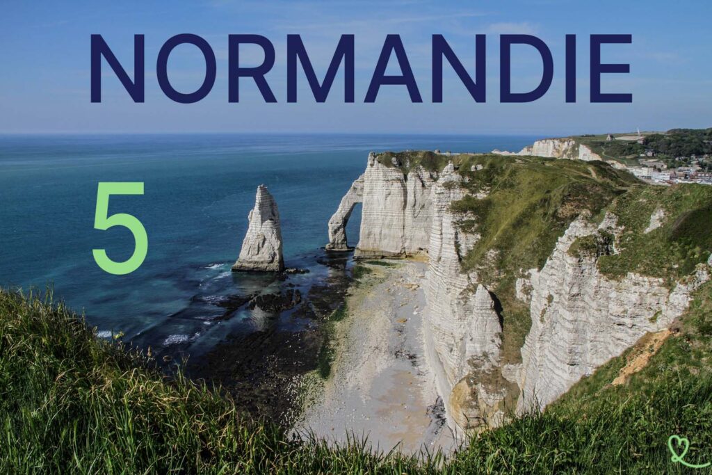 Tous nos conseils pour choisir si partir en Normandie en mai est une bonne option: météo, températures, foules, évènements...