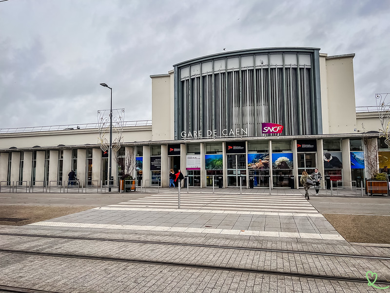 comment se rendre Caen avion train voiture